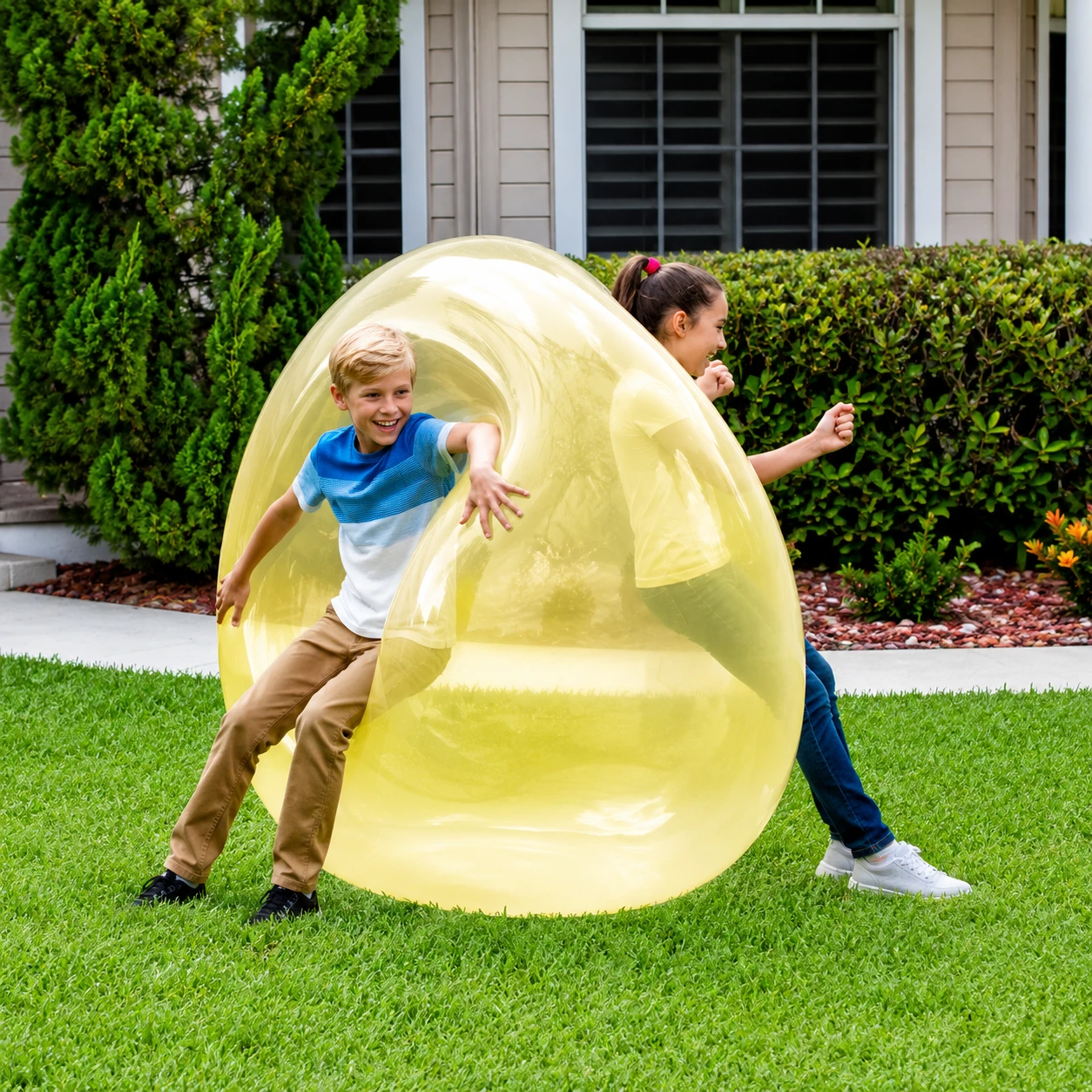 Детски Bubble Ball Балон за Игра – Надуваем, Мек и Еластичен за Забавление Навън